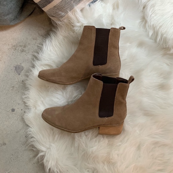 GAP Shoes - GAP | Light Brown Suede Chelsea Boots